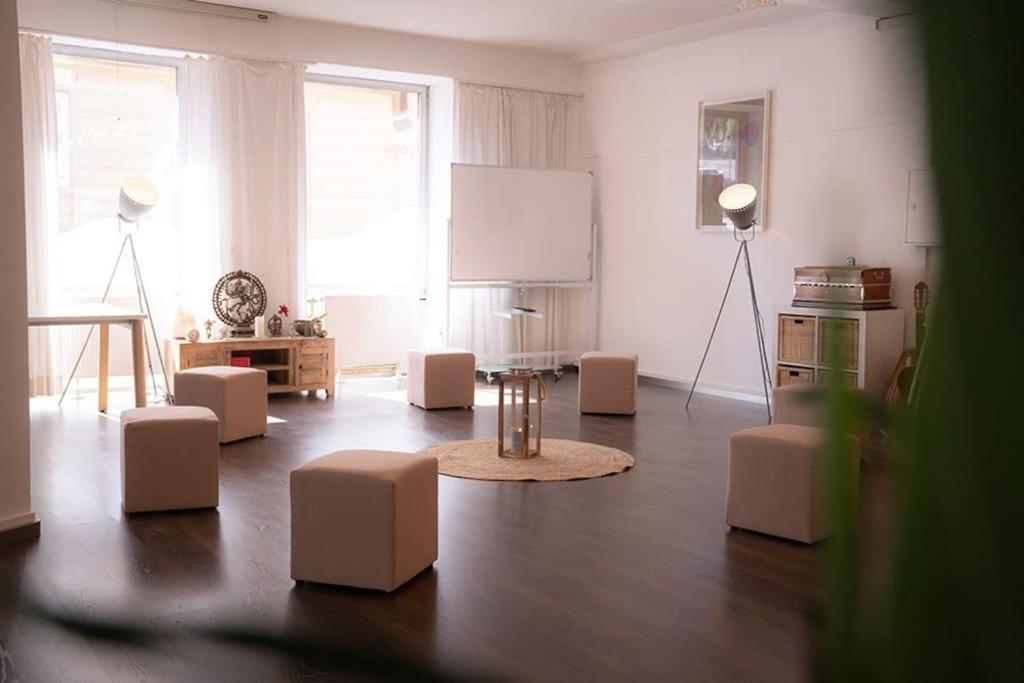 Superschoenes Studio Lunca 220Qm In Stuttgart West Экстерьер фото